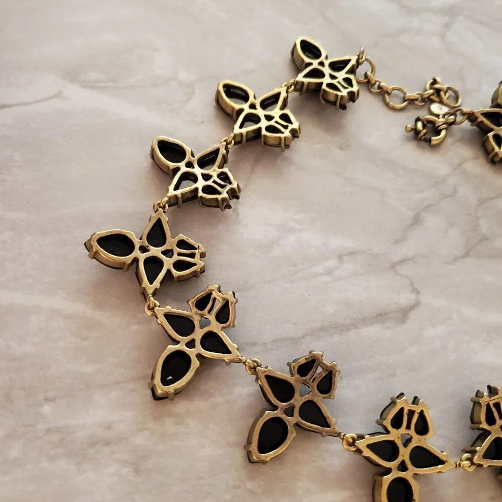 ✨ J.Crew Gold Rhinestone Crystal Cluster Statement Necklace ✨